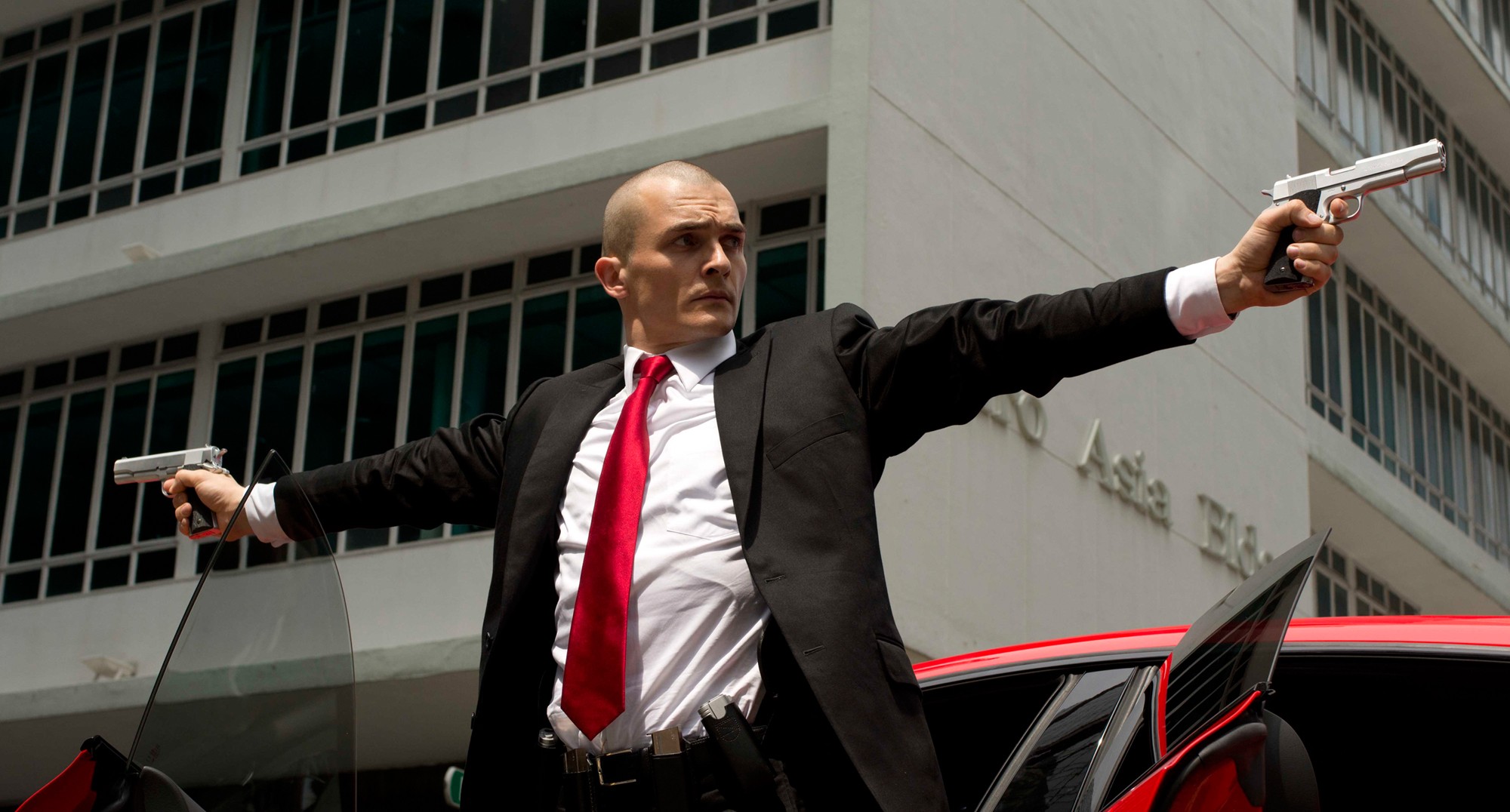 hitman: agent 47 gun picture