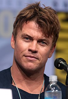 Luke Hemsworth picture